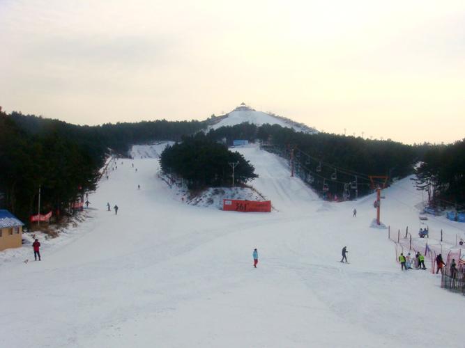 沈阳白清寨滑雪场_沈阳白清寨滑雪场门票